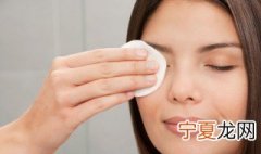 卸妆湿巾可以天天用吗 卸妆湿巾可以每天用吗