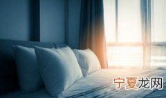 枕头下放多少硬币招财 放多少钱最合适