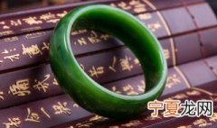 古代玉手镯什么样子 古代玉手镯的鉴别方法