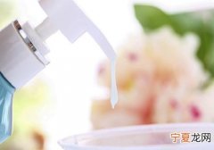 洗发水可以用来洗脸吗 可以用洗发水洗头发吗