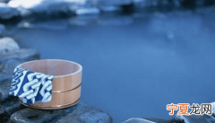酒后几个小时不能泡温泉，饮酒后泡温泉酒后可以泡温泉