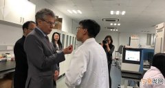 俄罗斯科学院院长亚历山大&#8729;谢尔盖耶夫：月球表面是研究太空信号的理