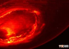 朱诺号拍下照片首揭木星南北两极神秘面纱