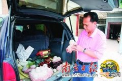 广东河源查出偷运23枚恐龙蛋化石