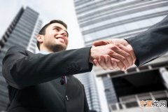 研究发现名字愈易读可信度愈高